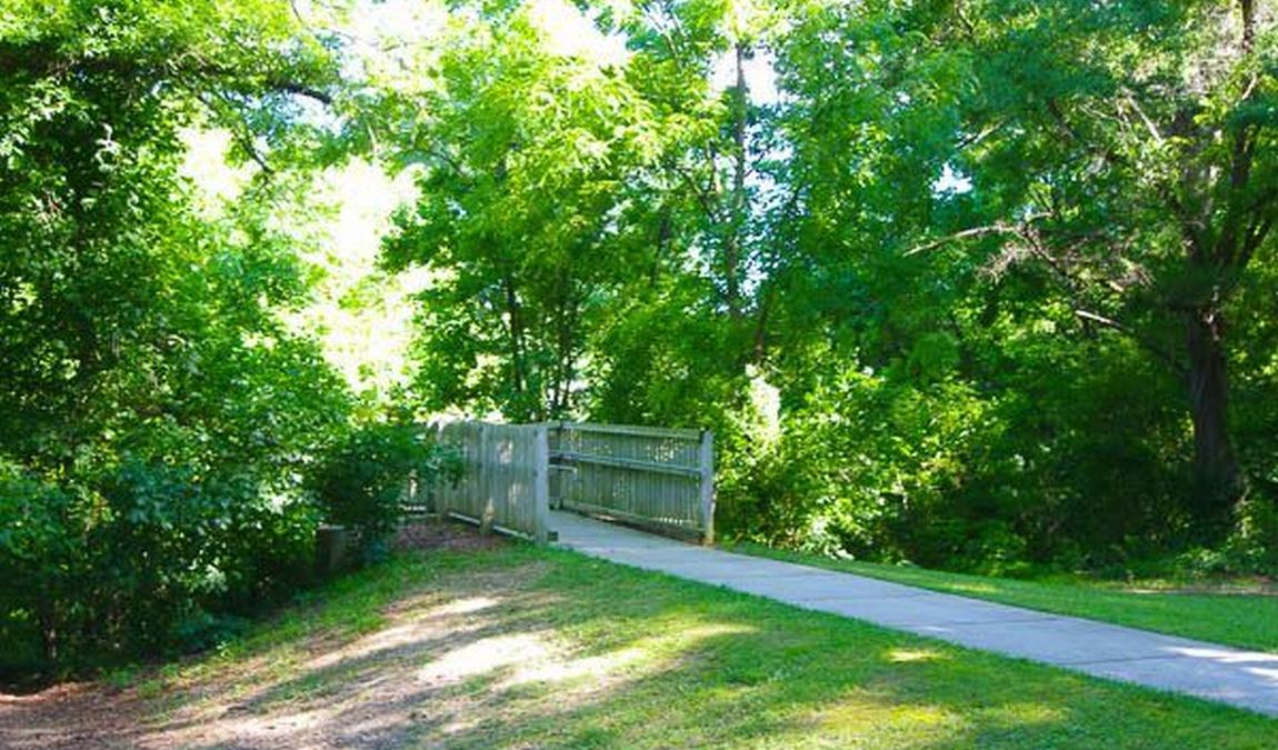 lyon park photo 1