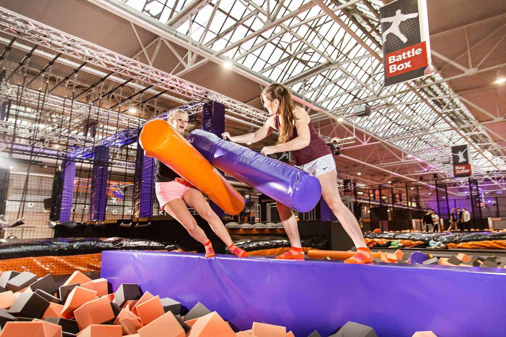 Monkey Town фото 1