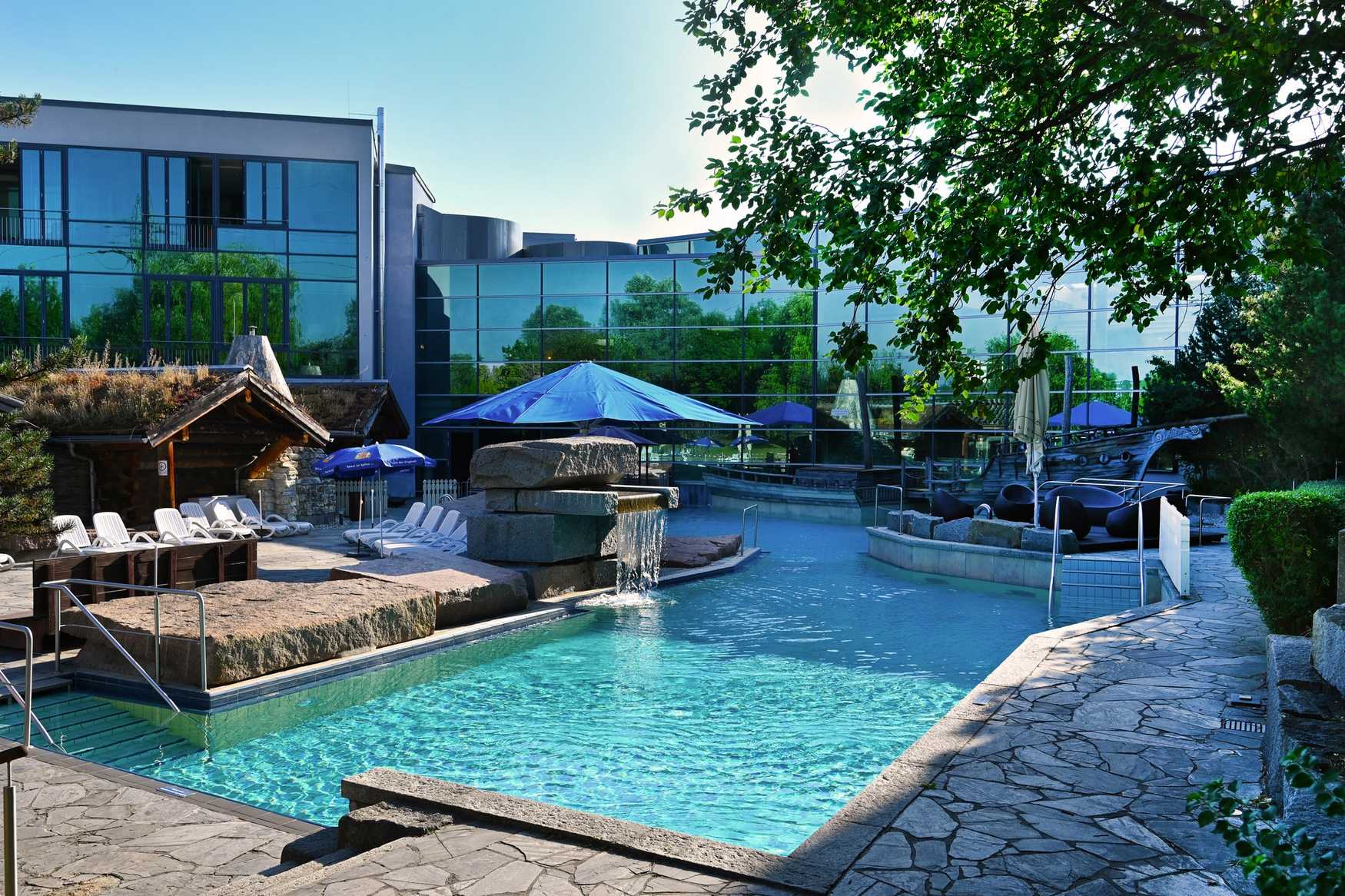 Titania Therme