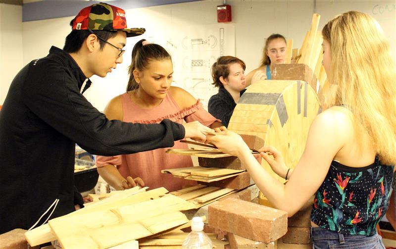 Boston Leadership Institute Summer Programs фото 1