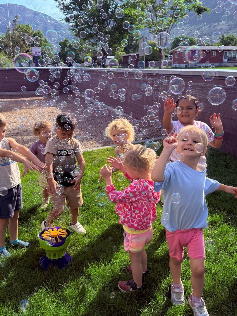 Nike Basketball Camp Farmington City Gymnasium фото 1