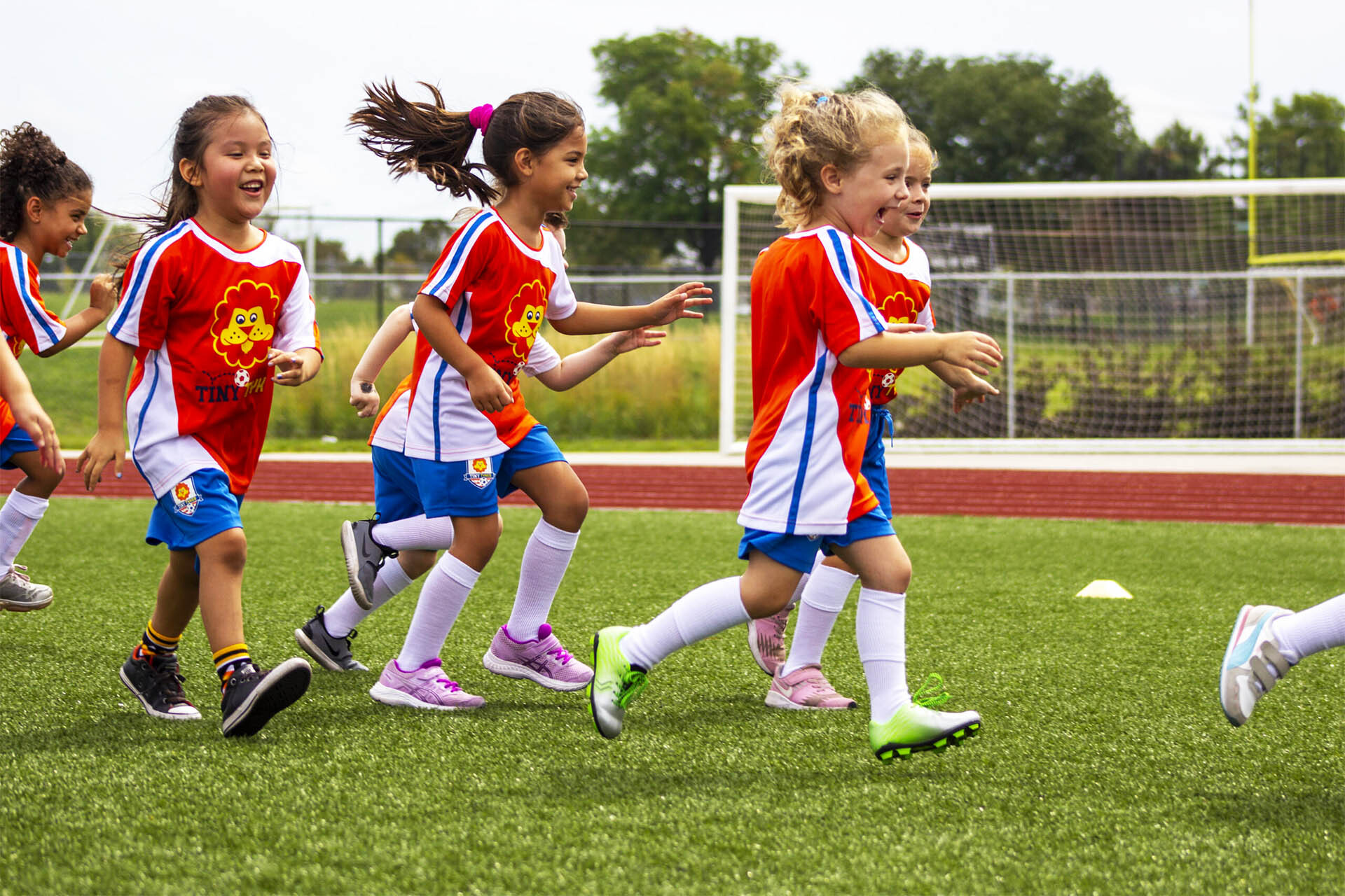 Challenger International Soccer Camp - Globe photo 1
