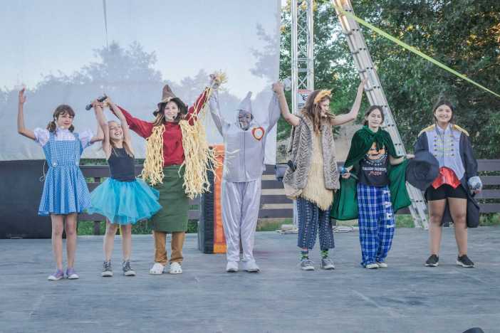 Comedy Specialty At Pali Adventures