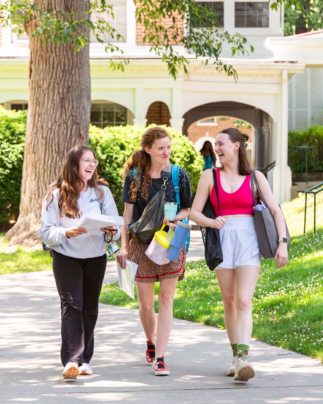 Hollinsummer Pre-College Program For Girls photo 1