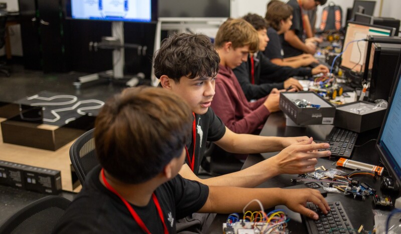 Illinois Tech Elevate College Prep Biomedical Engineering Drug Delivery Innovations