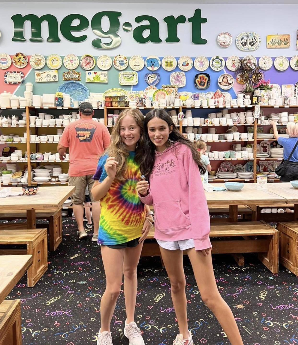 Meg-Art Pottery Painting Studio фото 1