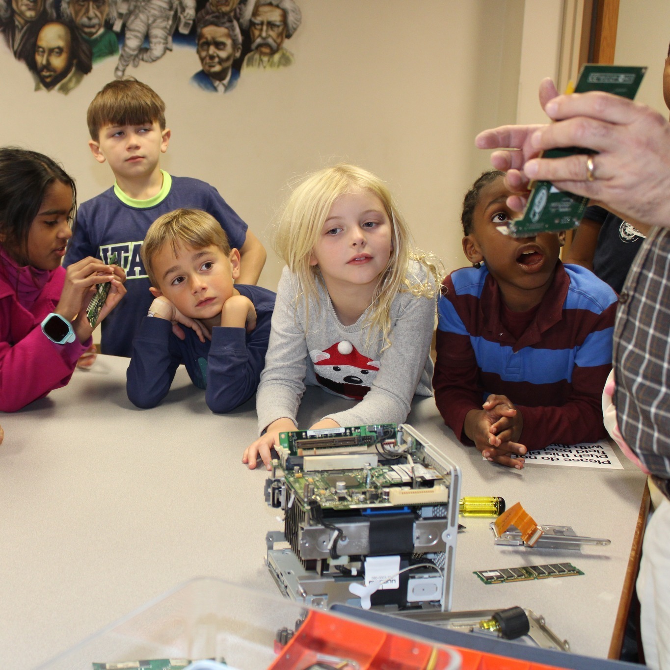 Quinnipiac University Summer Healthcare Career Exploration Academy фото 1