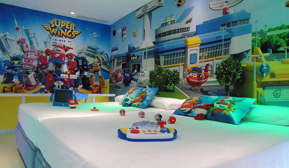kids' theme rooms in hotels: comfort and fun photo 6