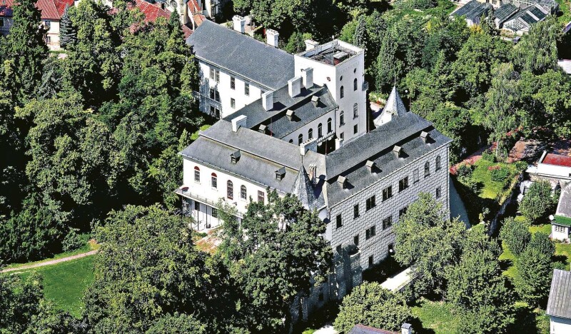 <span class=kid-textflex>Pardubice</span>