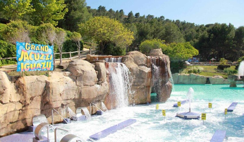 Аквапарк Aqualandia