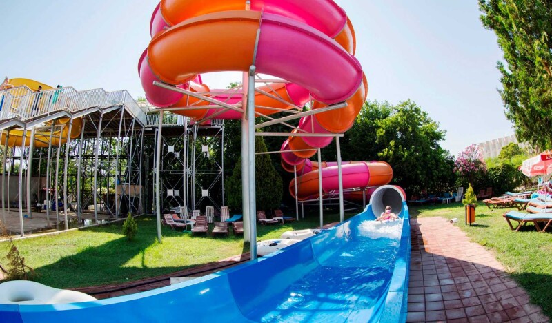 Аквапарк Sultans Aquacity