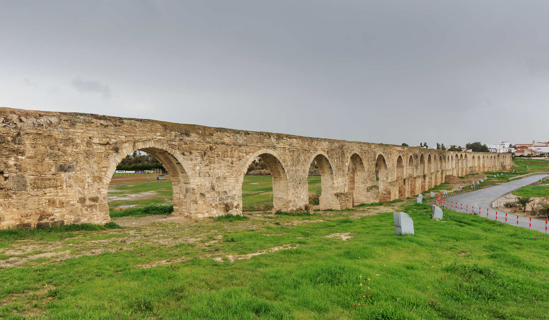 Акведук Камарес фото 1