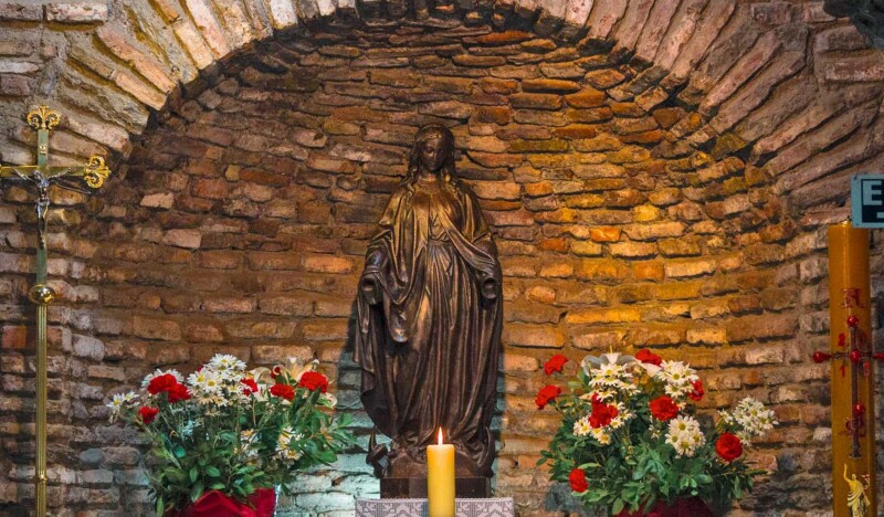 Дом Богородицы Девы Марии в Эфесе