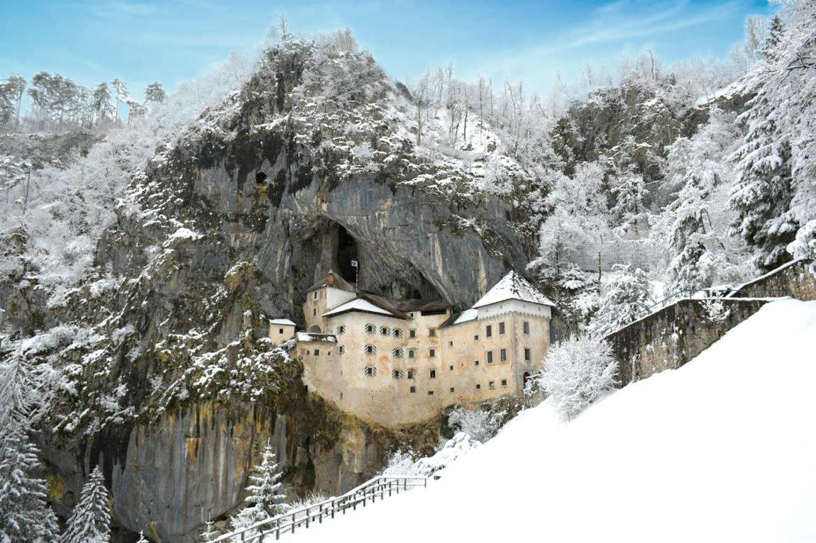 предъямский замок фото 1