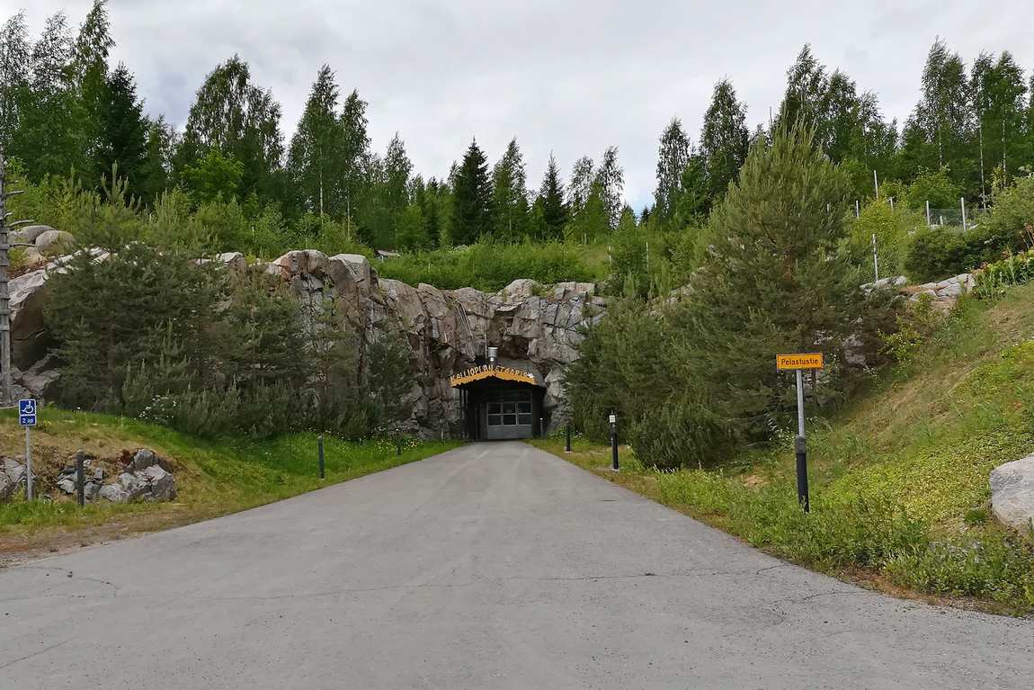 планетарий kallioplanetaario в скале фото 1