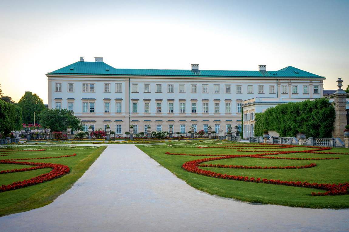 дворец мирабель фото 1