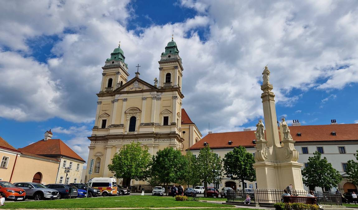замок валтице фото 1