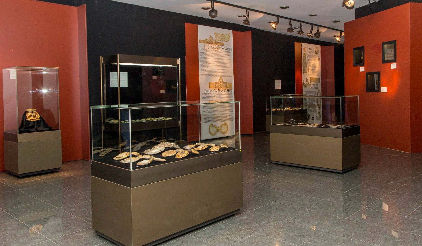 Национальный Исторический Музей Болгарии фото 1