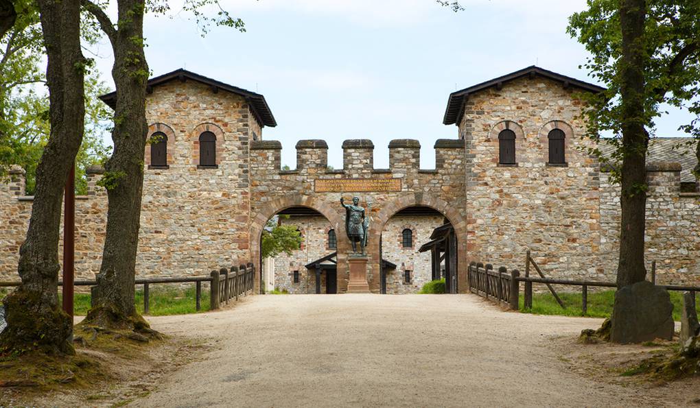 Крепость Заальбург фото 1