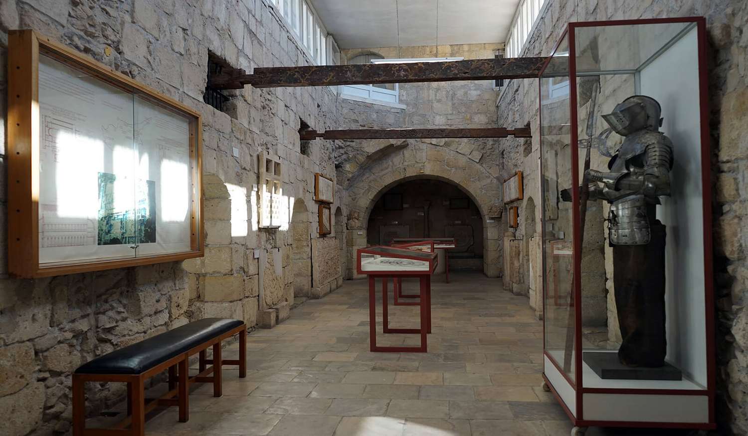 Лимасольский Замок фото 1