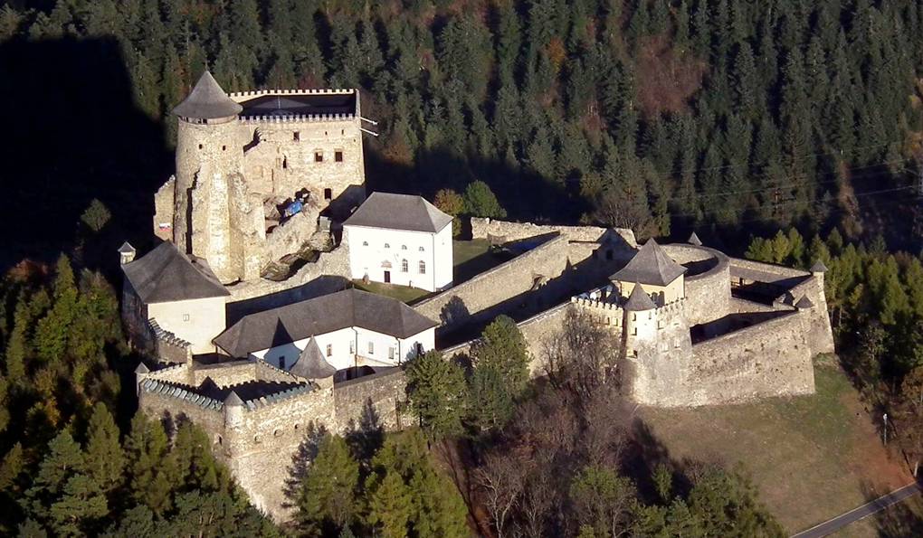 Спишский Град фото 1