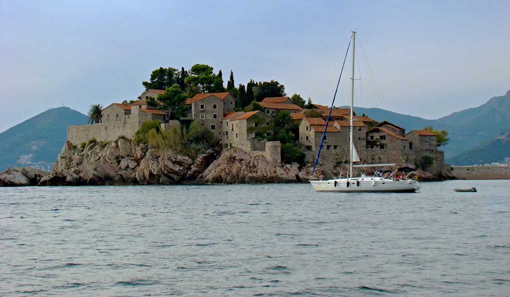 Морская Прогулка Вдоль Будванской Ривьеры фото 1