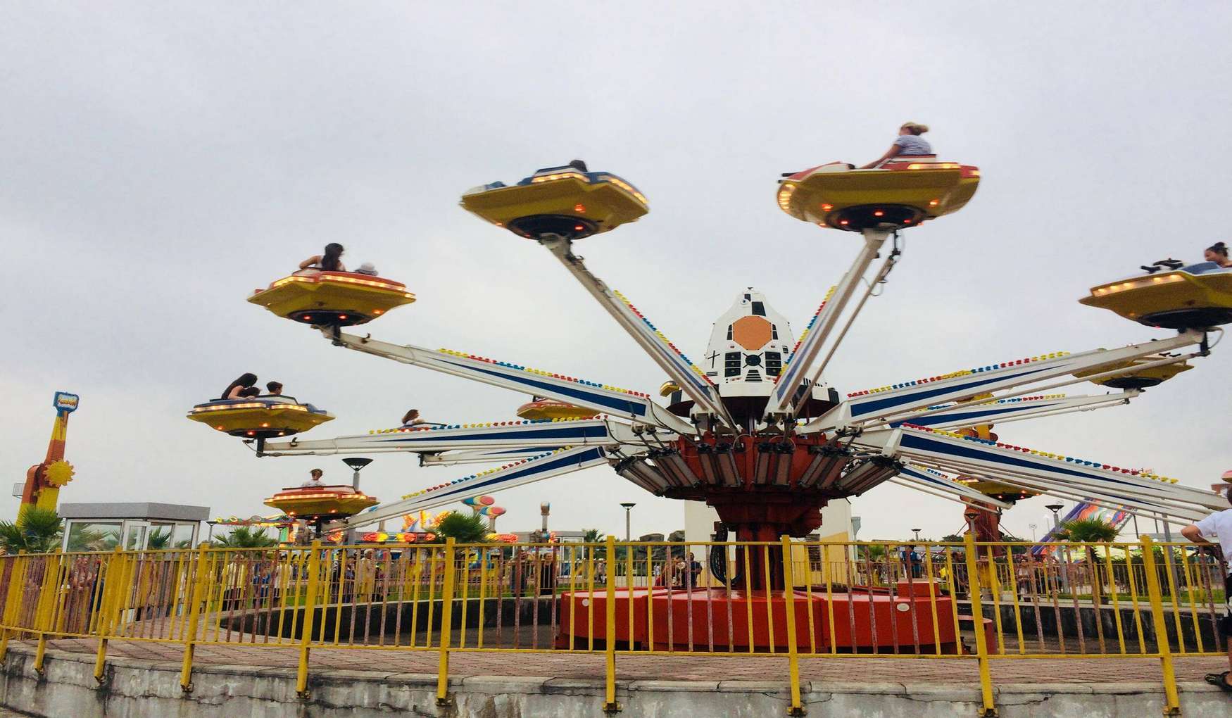 Парк Аттракционов Цицинатела фото 1