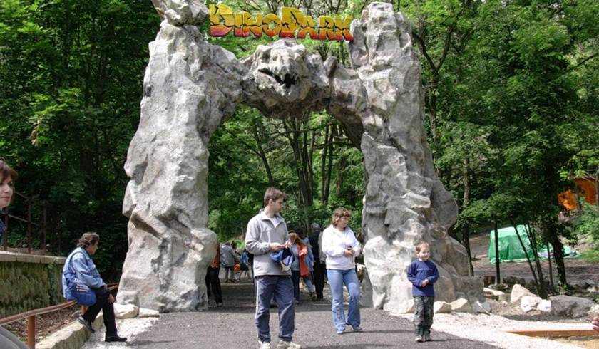 Парк Динозавров DinoPark (ЗАКРЫТ) фото 1