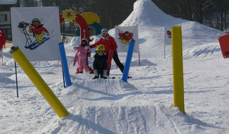 Rote Teufel Ski School photo 1