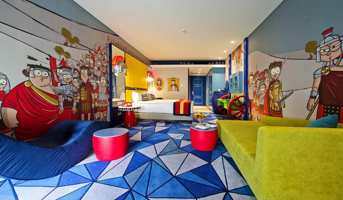 Тематический Парк The Land of Legends фото 1