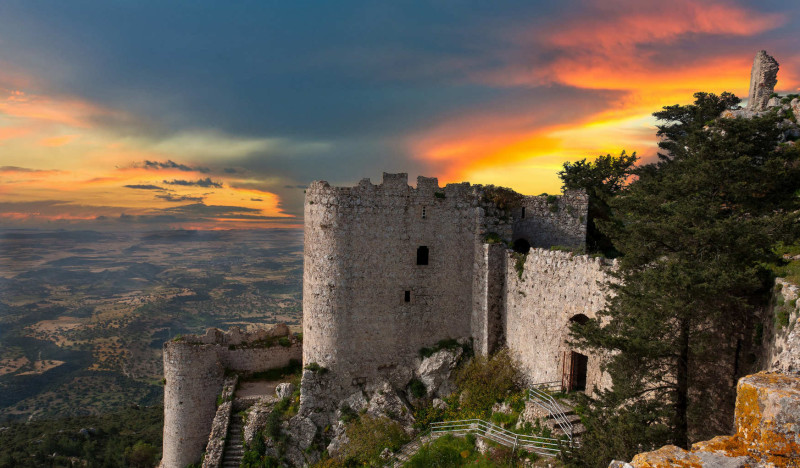 Замок Кантара