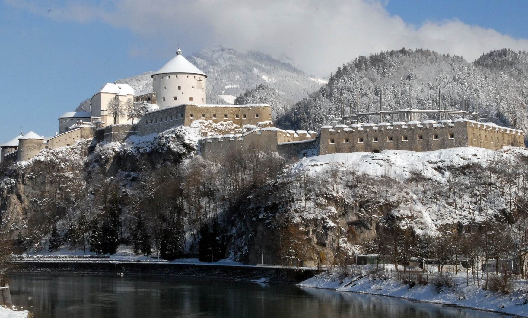 Замок Куфштайн