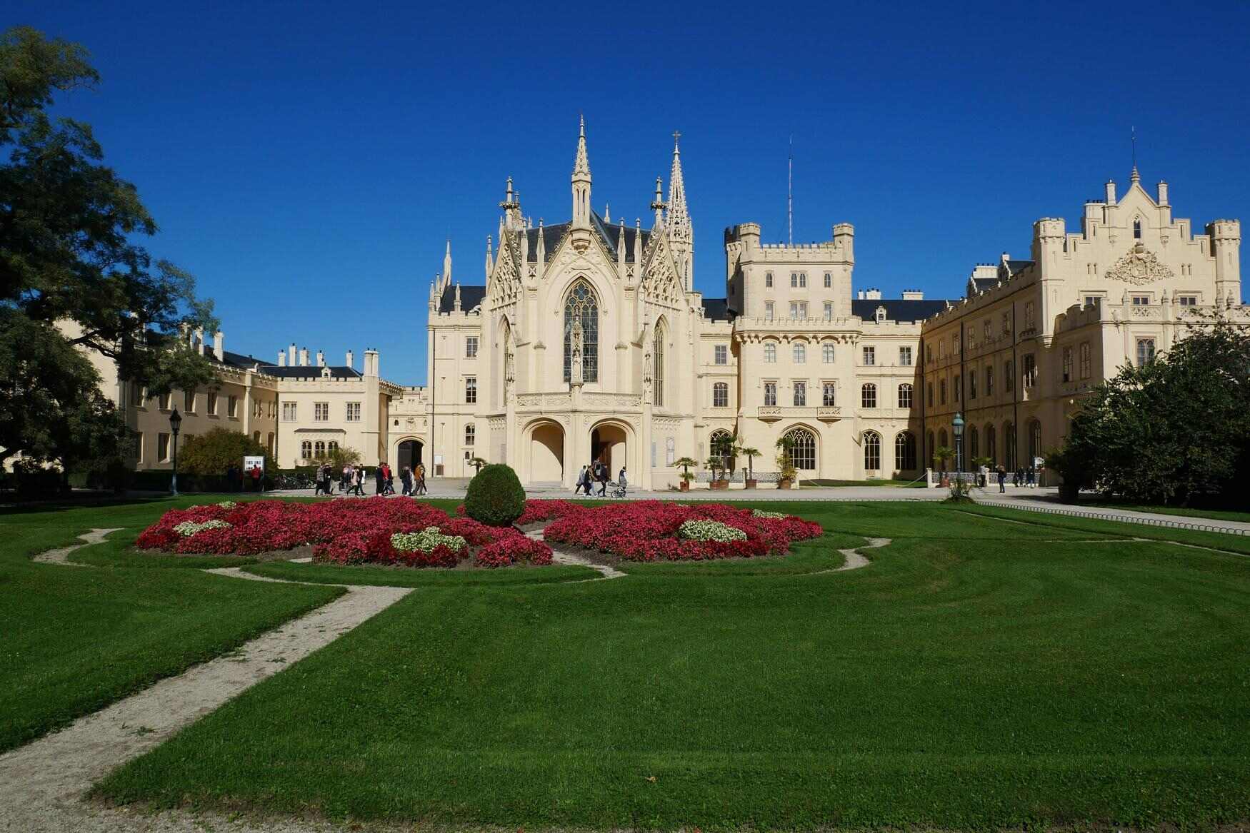 Замок Леднице фото 1