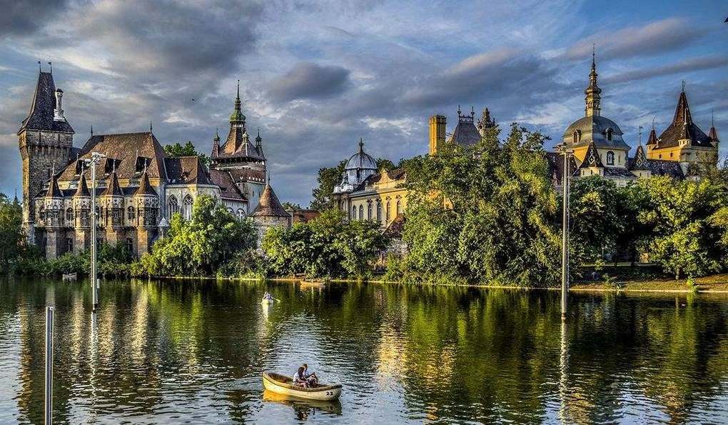 Замок Вайдахуняд фото 1