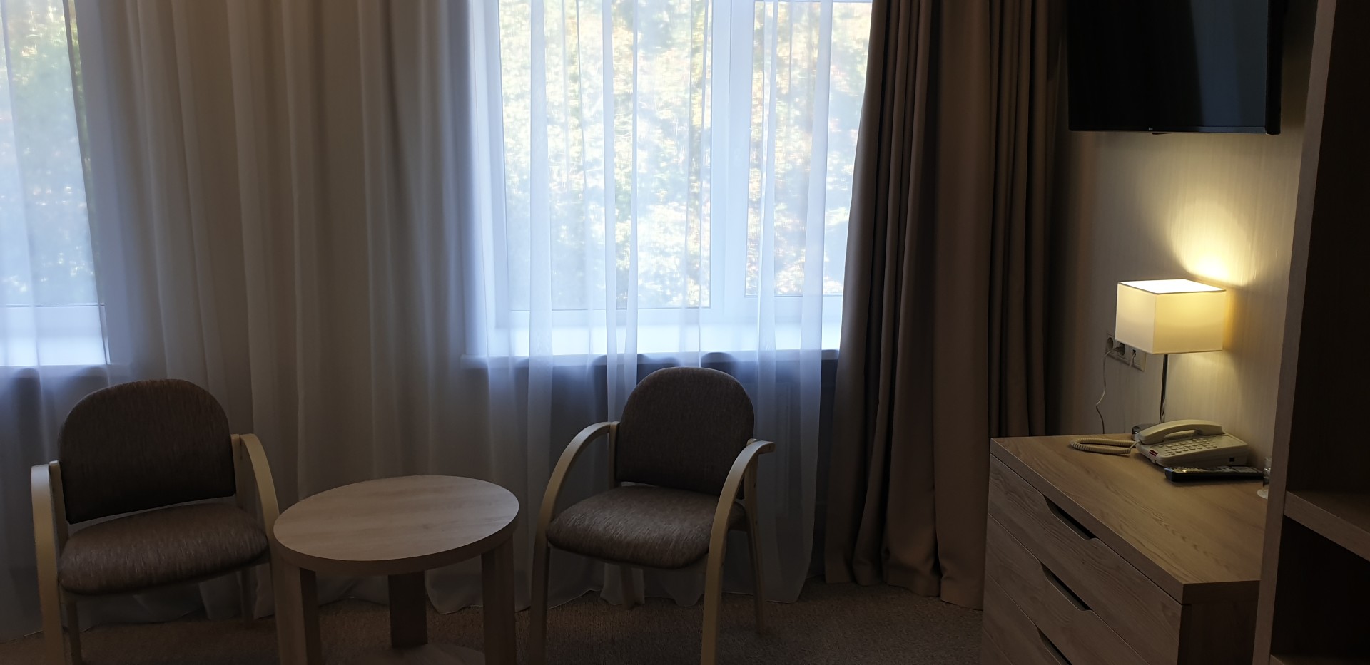 E-Camp Real British фото 1