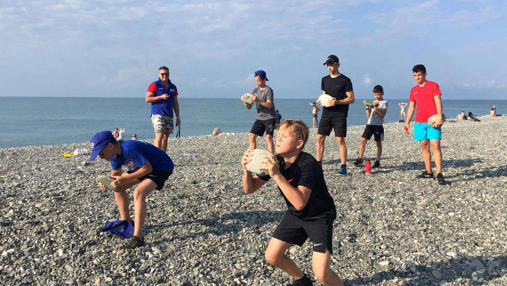 ОСЕННИЕ СБОРЫ В СОЧИ  С МАГИЕЙ ХОККЕЯ фото 1