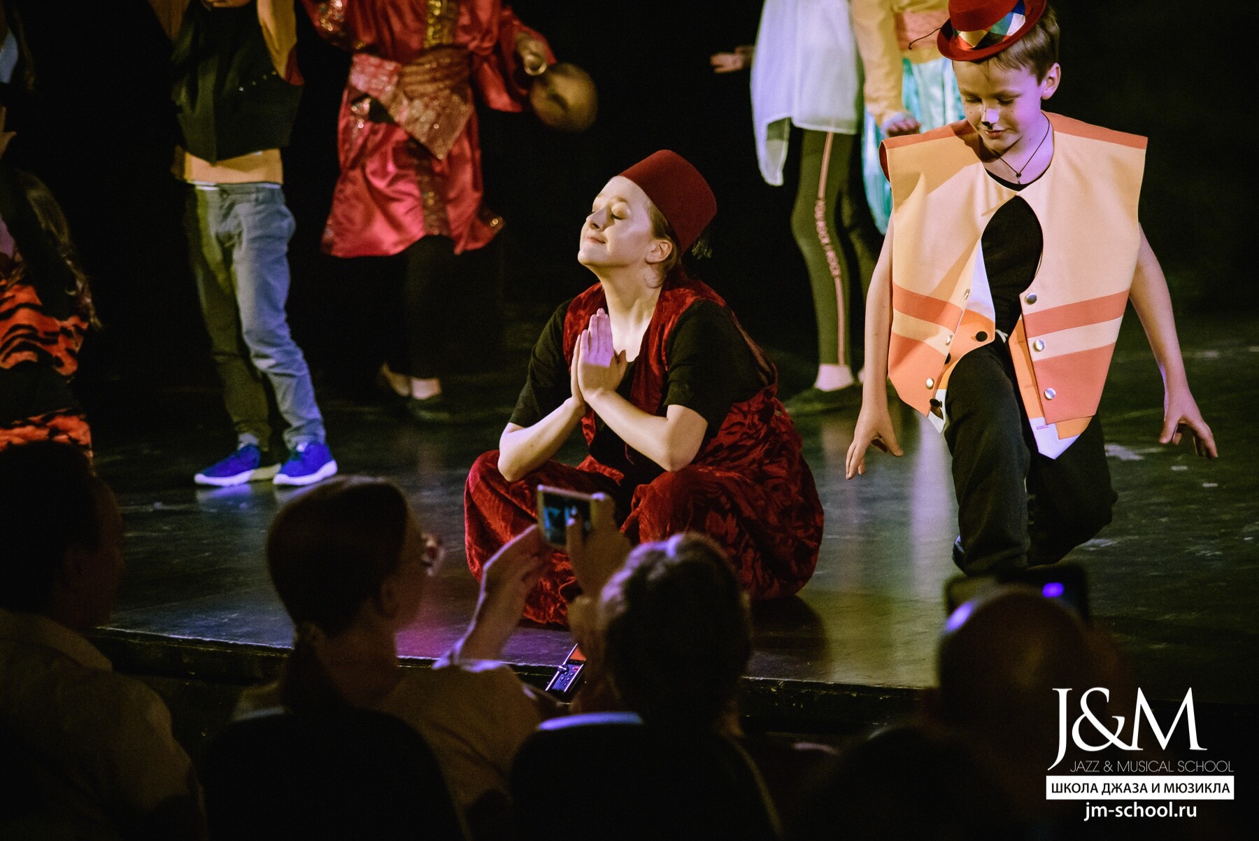 J&M C.A.M.P. летний городской интенсив фото 1