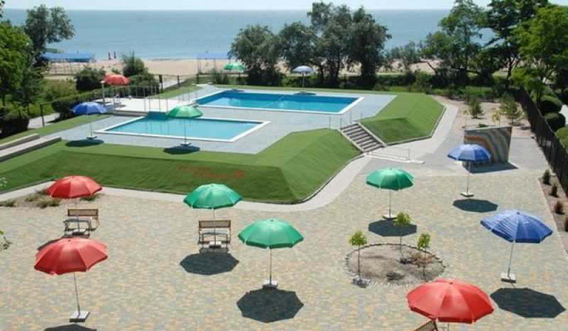 КРАСНАЯ ГВОЗДИКА