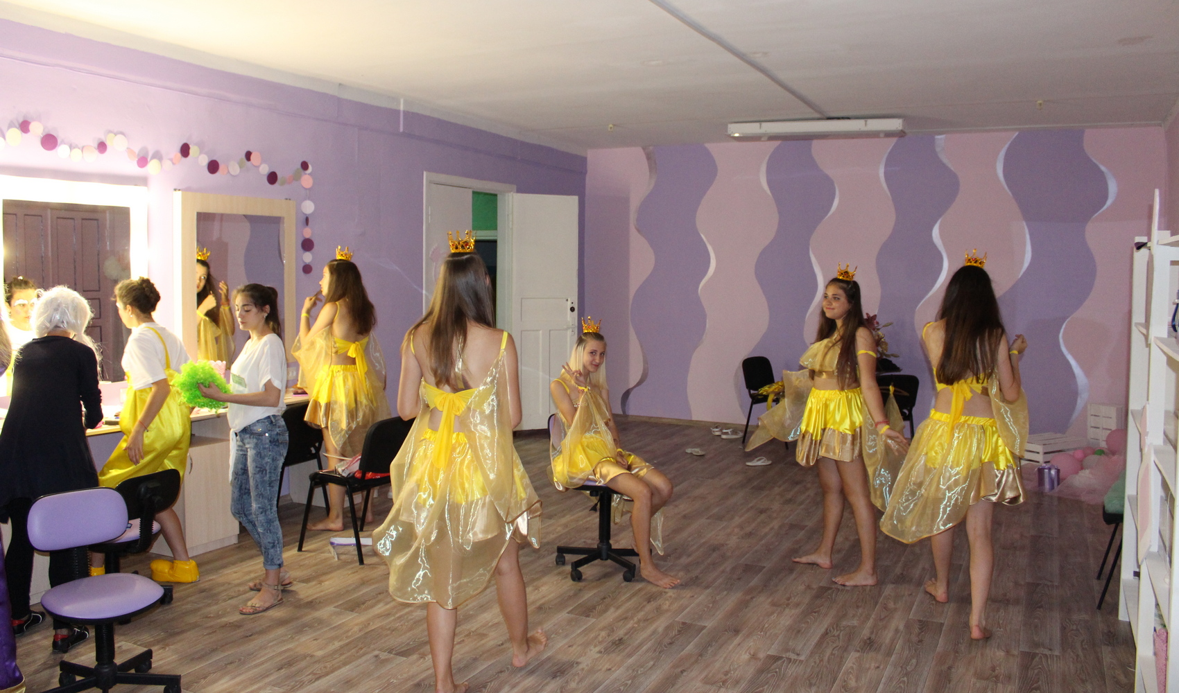 Смена фото 1