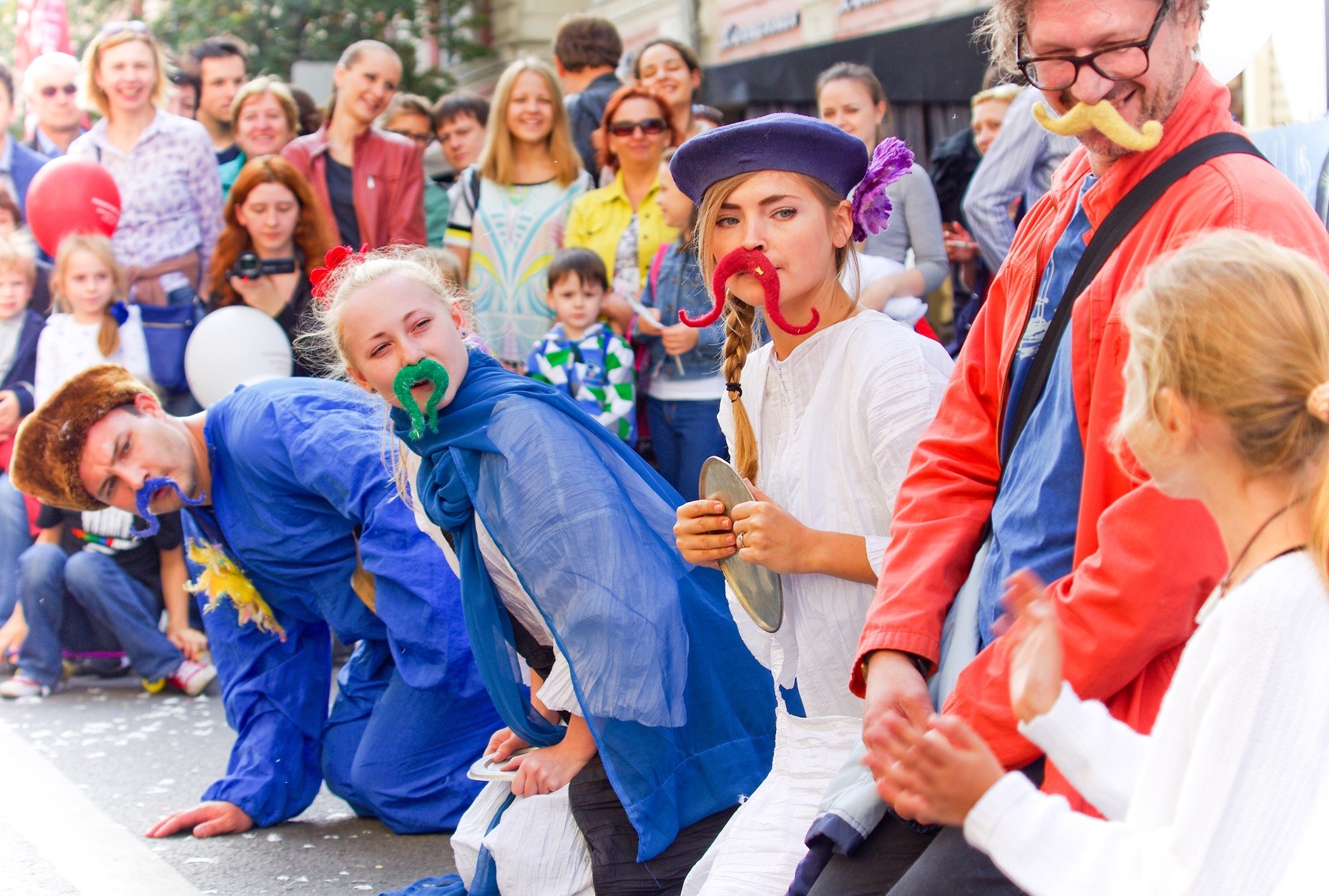 Яркие люди на Каникулах фото 1