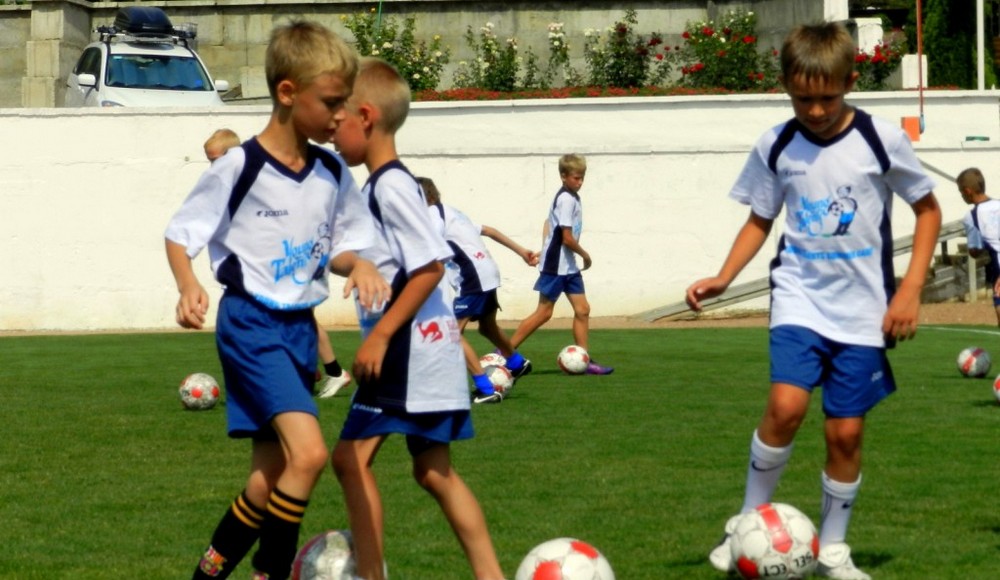 Футбольный лагерь Юные Таланты фото 1