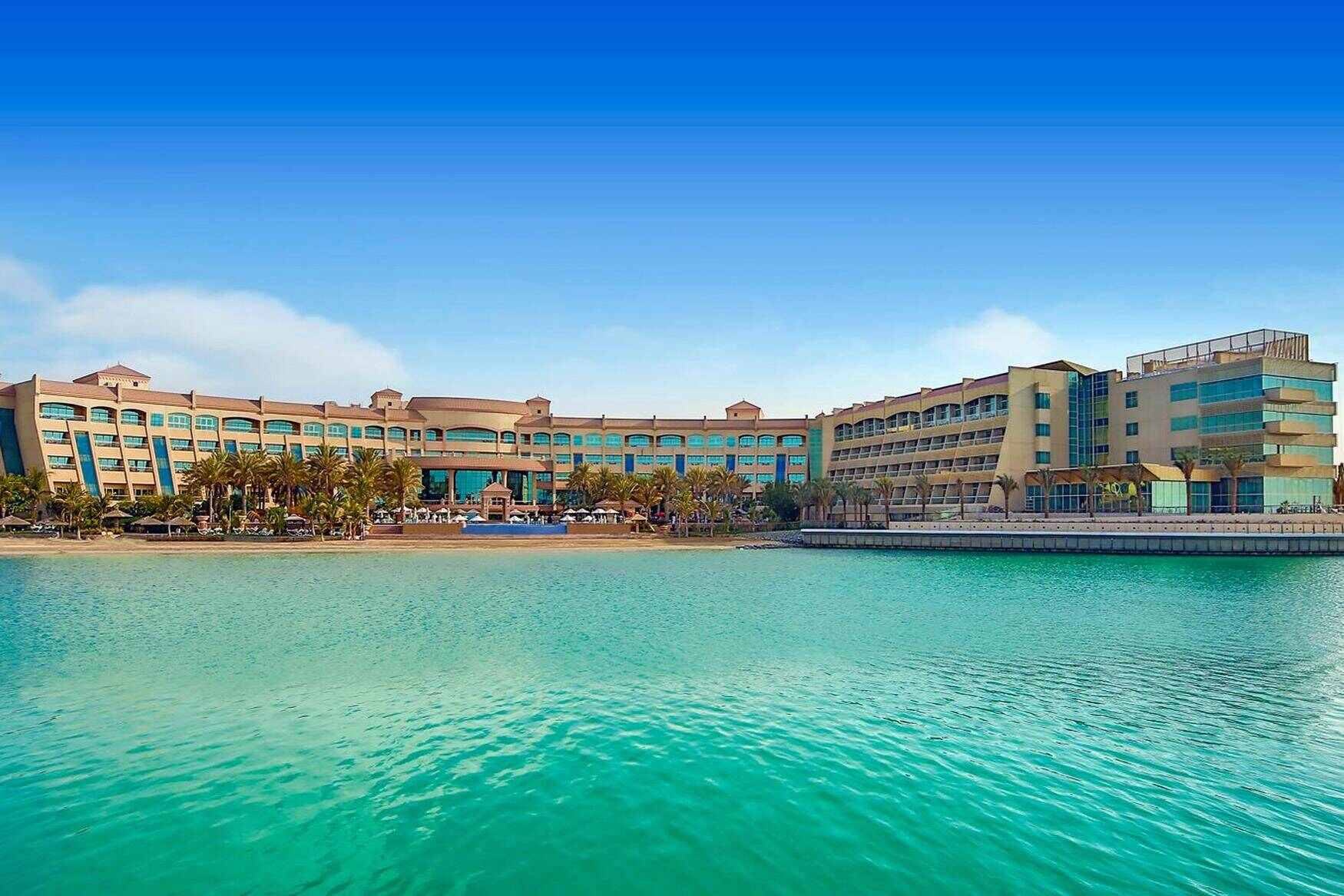 Al Raha Beach Hotel фото 1