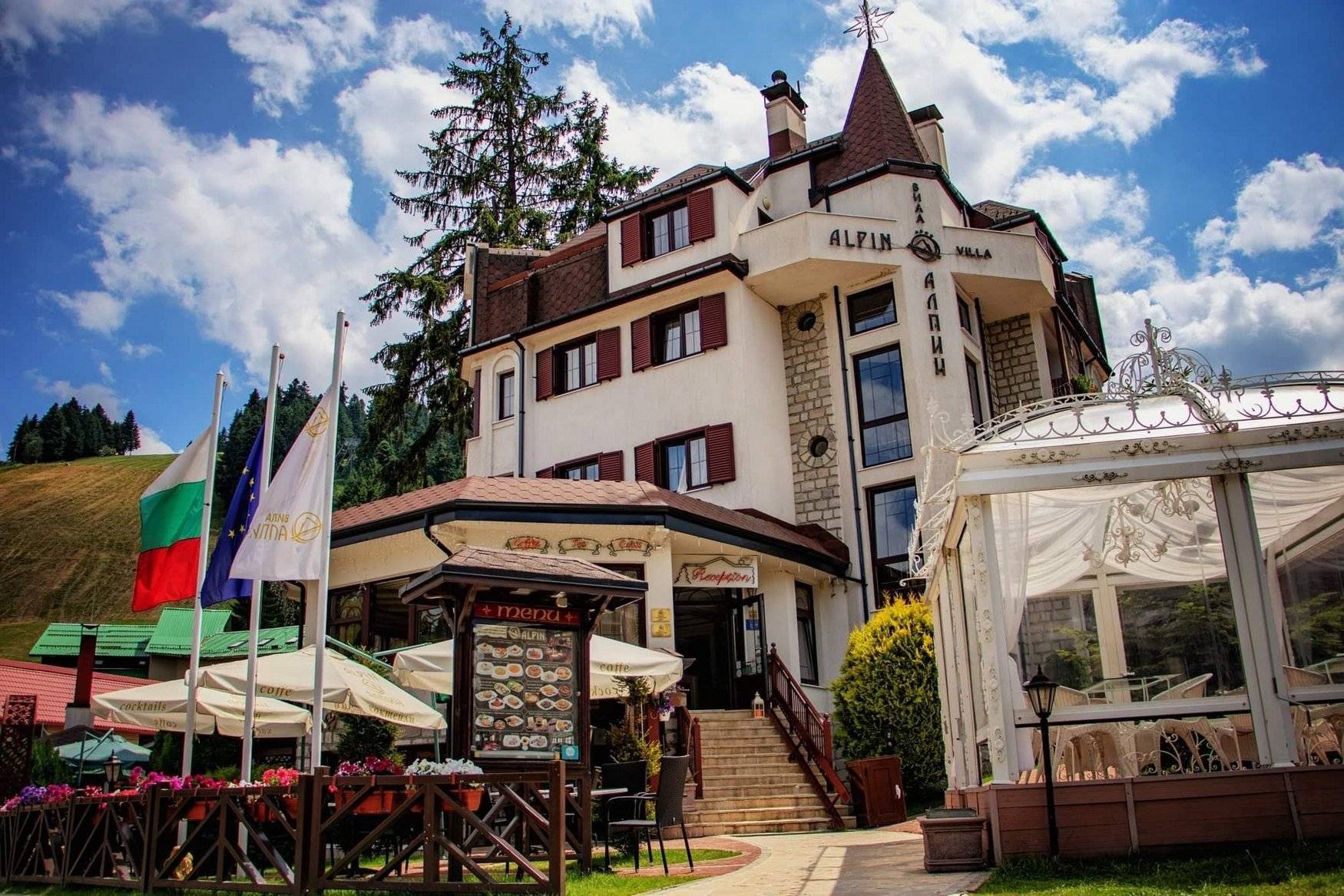 Alpin Hotel Borovets фото 1