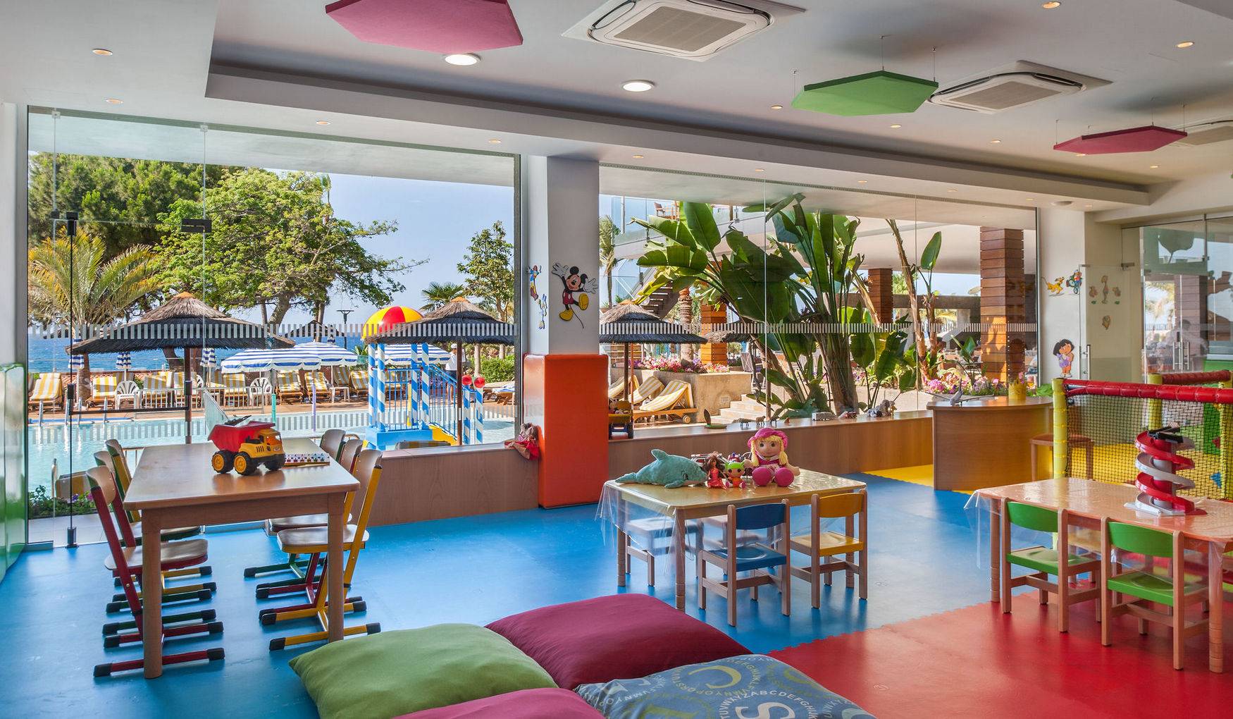 Amathus Beach Hotel фото 1
