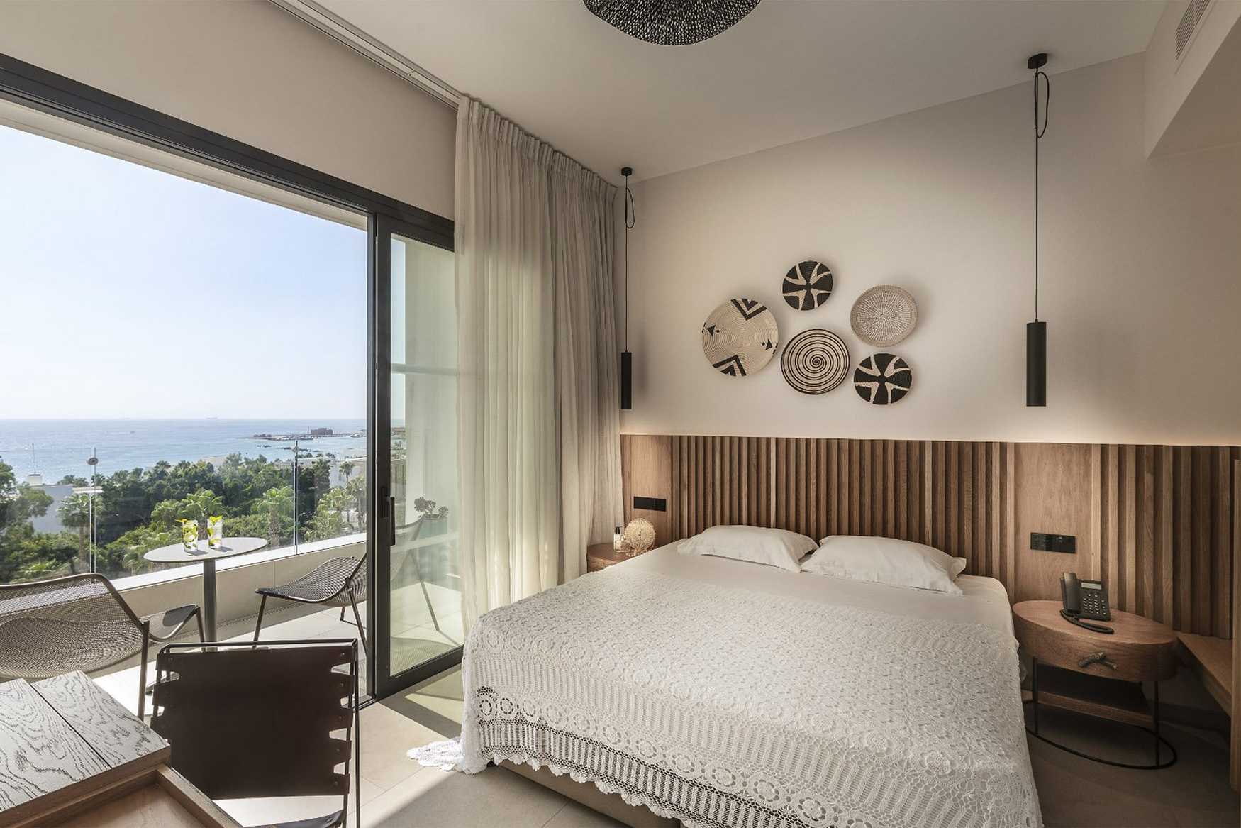 Anemi Hotel & Suites