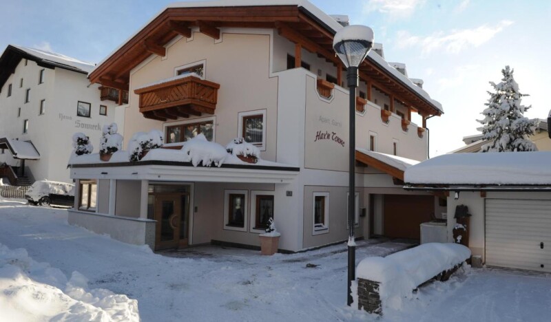 Apart Garni Haxn Tenne