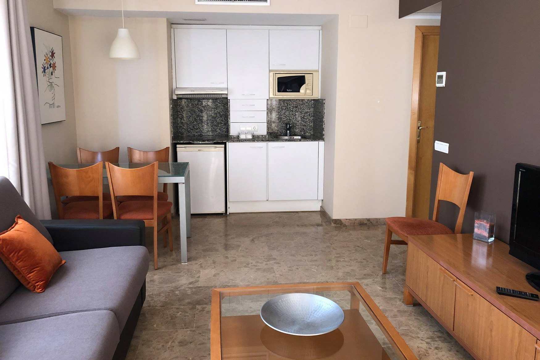 Apartamentos Plaza Picasso фото 1