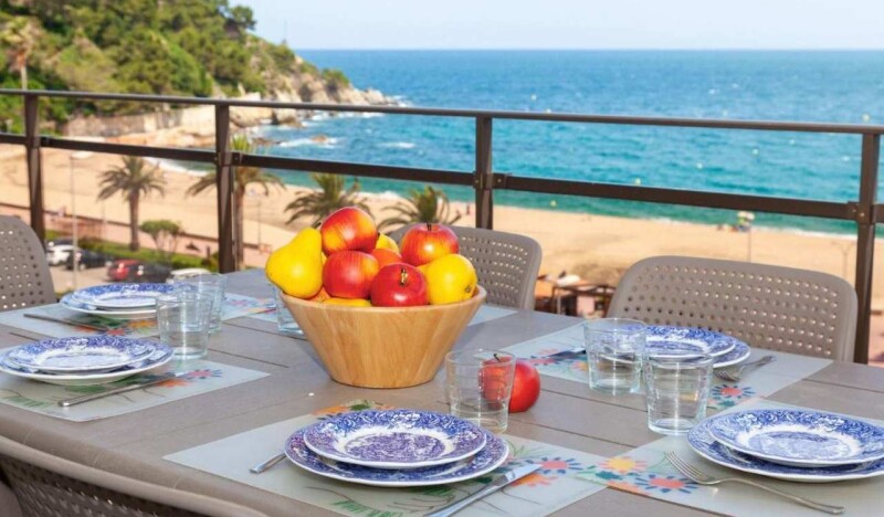 Apartment Fenals Beach