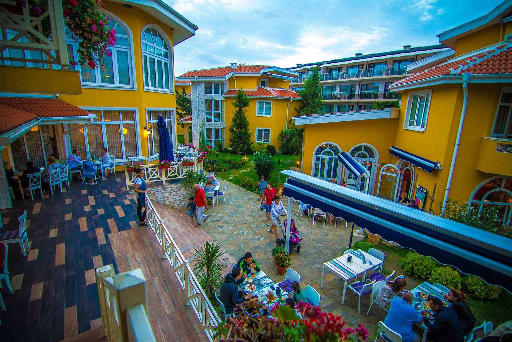 Blue Orange Beach Resort фото 1