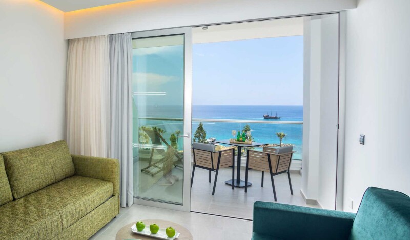 Cavo Maris Beach Hotel